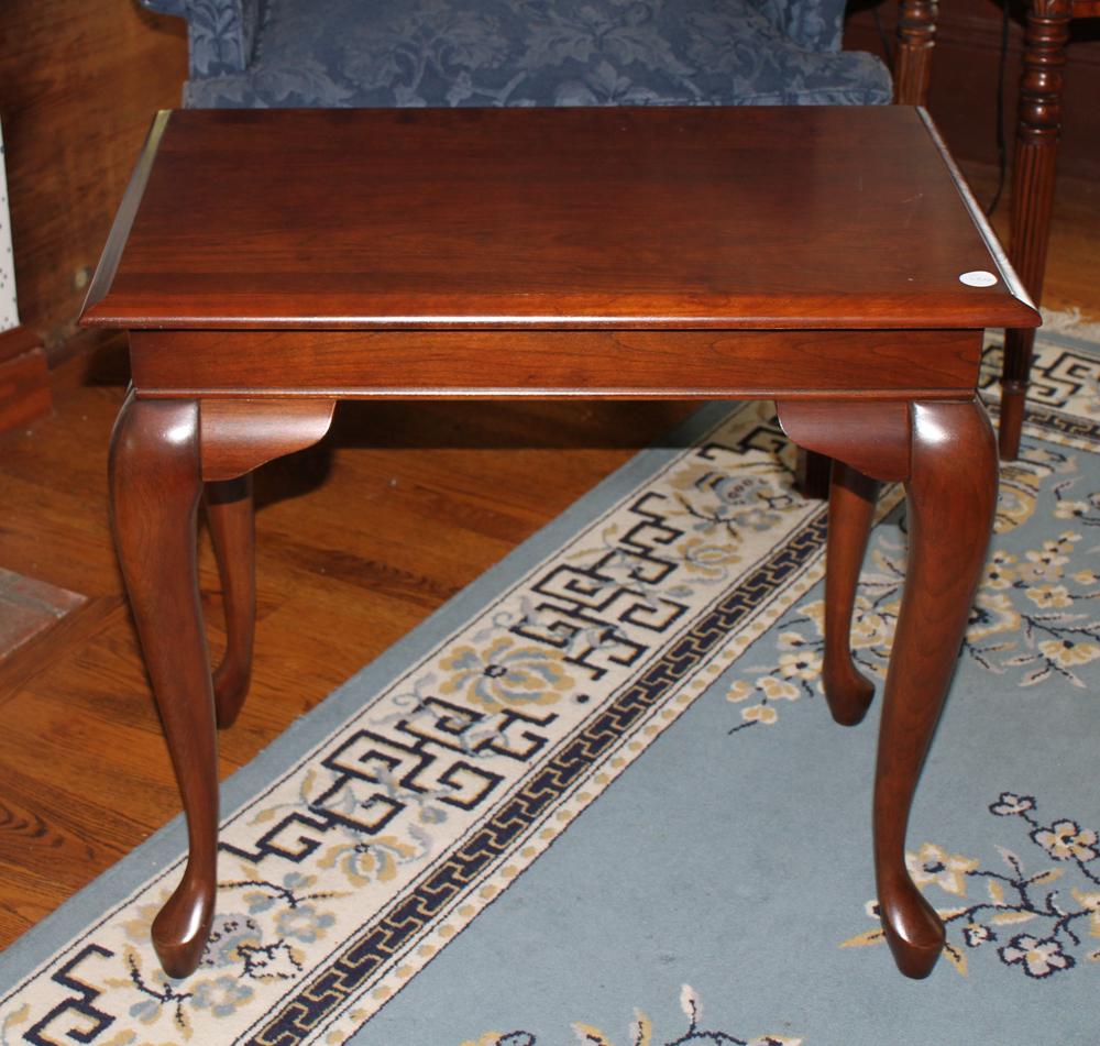 Queen Anne Style Tea Table (1 of 2)