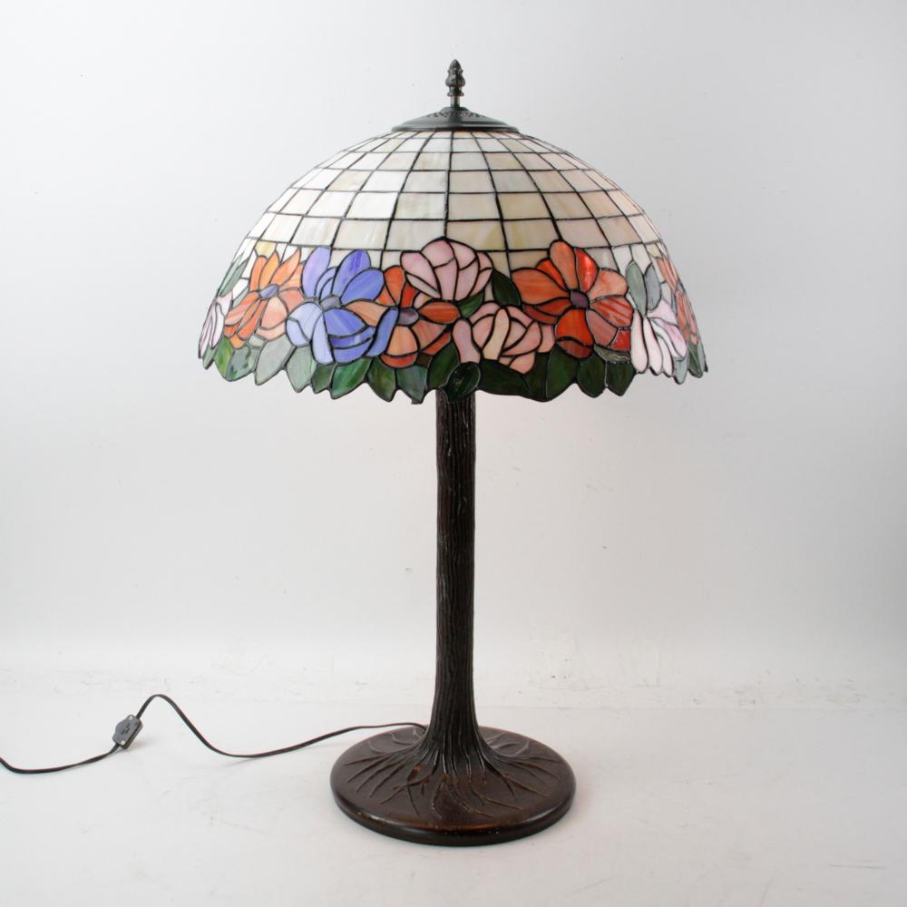 Contemporary Tiffany Style Lamp Shade with Base (1 of 6)