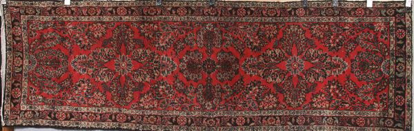 Antique Persian Lillihan rug, 2' 8" x 8' 4".: Antique Persian Lillihan rug, 2' 8" x 8' 4".