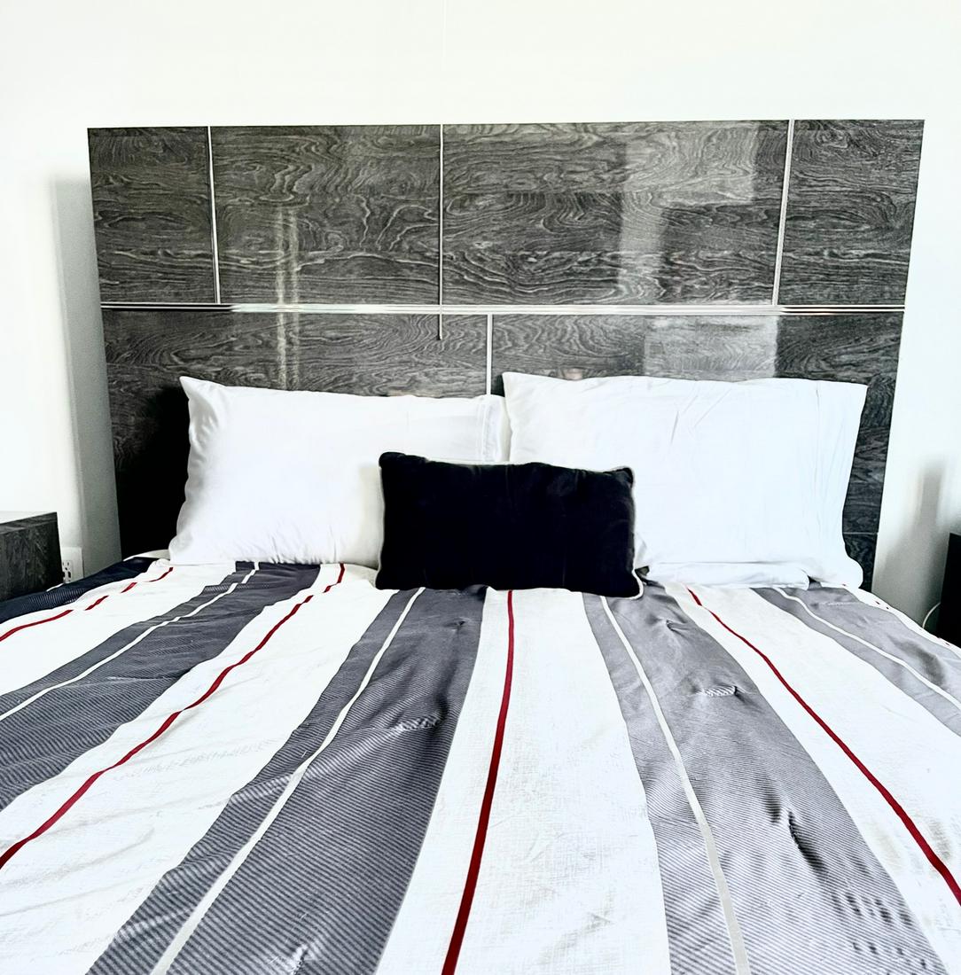 Casa Bianca Lacquered Headboard (1 of 1)