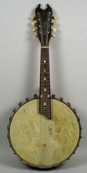 Souza's Make Banjolin: Souza's make banjolin, no case, 24"l x 10 1/2"w. Minor surface wear, hinge broken on case.