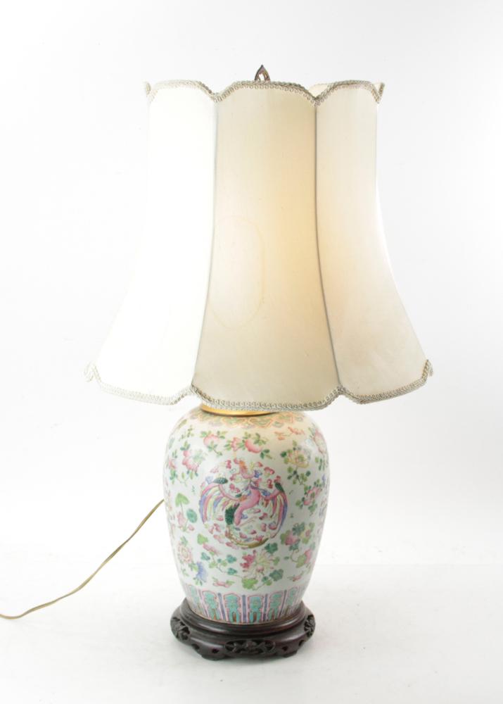 Chinese Mandarin Vase Lamp: Chinese Mandarin lamp, vase height 14", 10" diameter, overall height with shade 31". Provenance: Estate of August van der Becq, Westport, Connecticut.