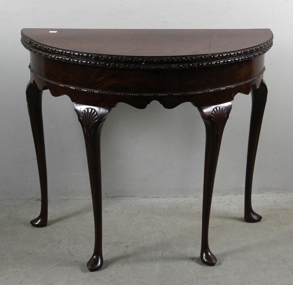 Early Irish Queen Ann-style Game Table (1 of 11)