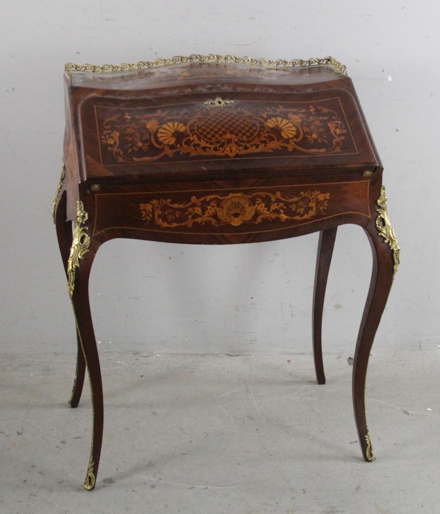 Fine 19thC French Slant Lid Ladies Desk (1 of 14)