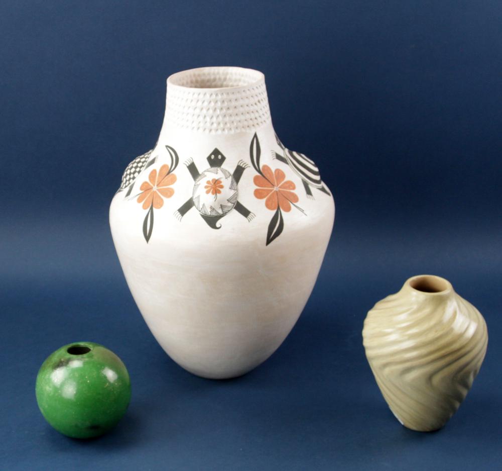 Group of Native American Pottery Items (1 of 9)