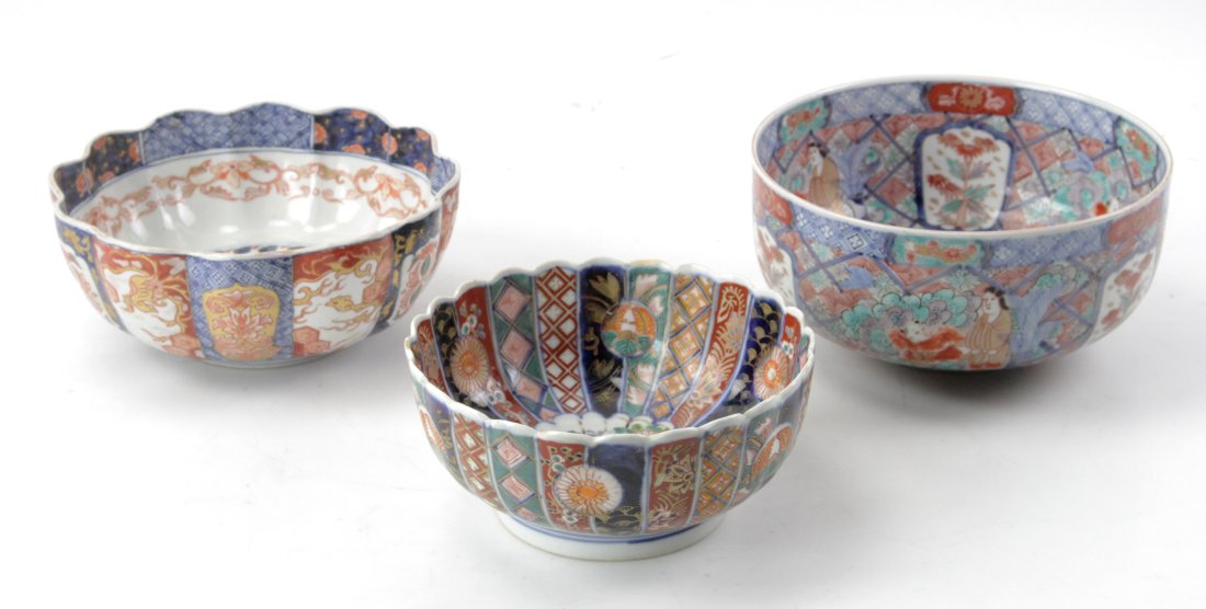 Group of Imari Bowls (1 of 9)