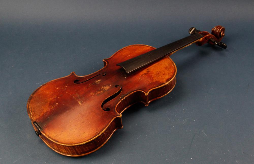 Otto Bausch Violin (1 of 12)