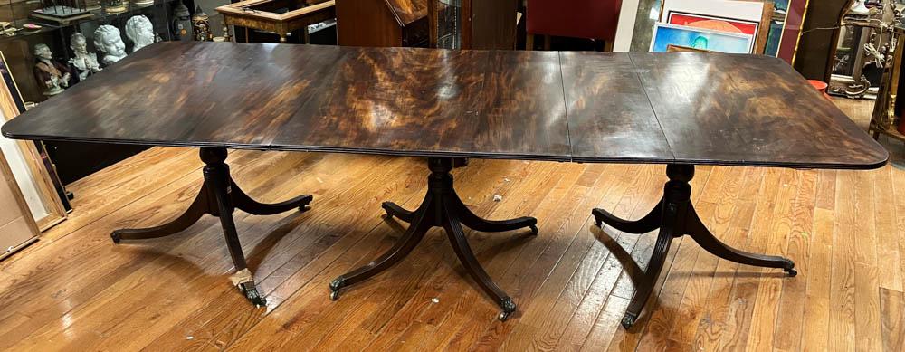 19thC English Regency 3-Pedestal Dining Table (1 of 5)