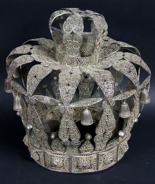 Antique Silver Filigree Crown: Antique silver filigree crown, 36.6 troy oz, 11" x 11".