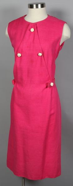 Elizabeth Arden Pink Dress: Elizabeth Arden pink linen dress with cream colored buttons, beautifully finished with lace detail on seams, approximate size 12/14.