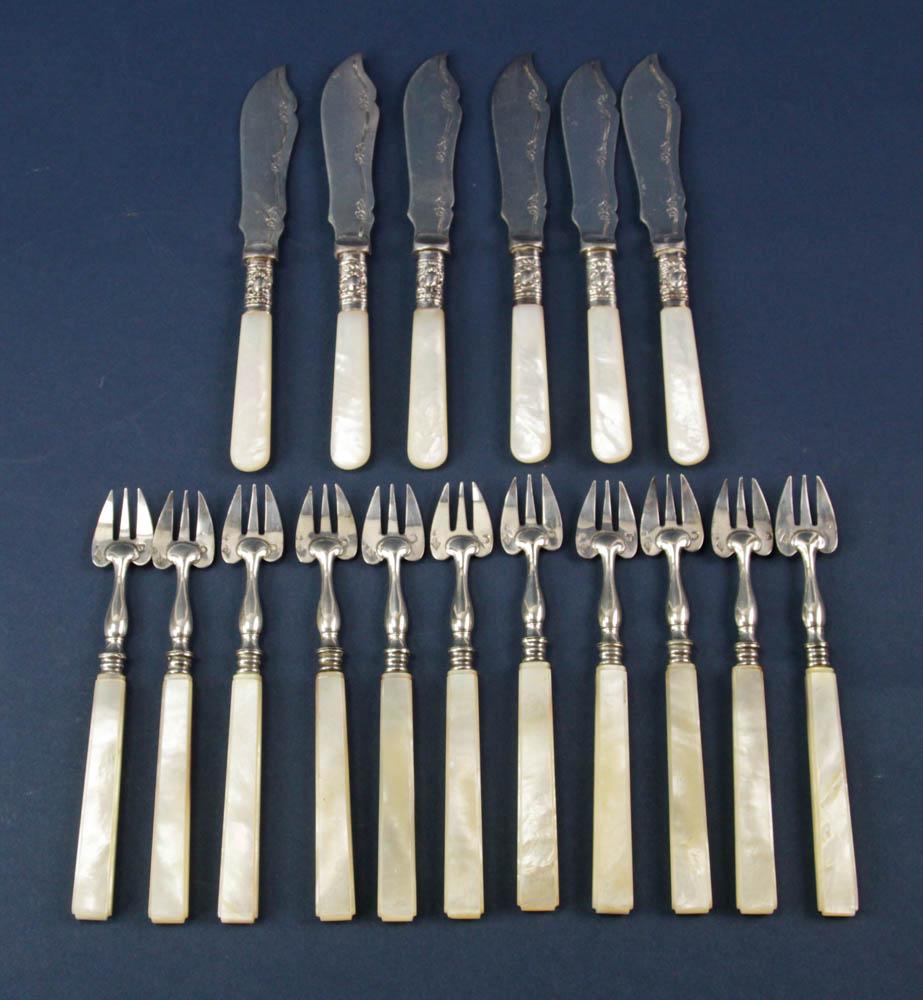 Set of Pearl Handled Flatware (1 of 6)