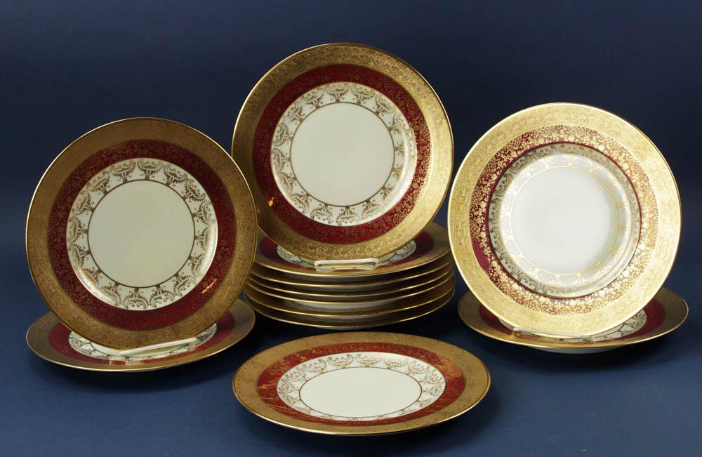 Bavarian Hutschenreuther Selb Plates: Bavarian Hutschenreuther Selb plates, 11" diameter, (12) total.
