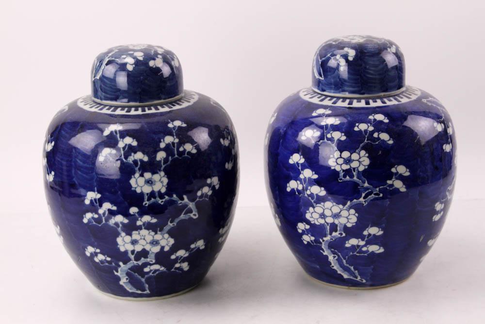 Pair of Antique Chinese Blue and White Ginger Jars (1 of 8)