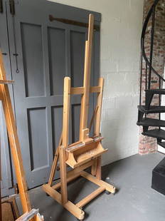 Artist Easel Used by The Late Raymond Han of NY: Artist's easel used by the late Raymond Han of New York City, 83" x 24".