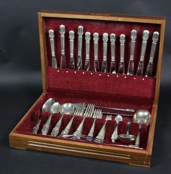 American Sterling Flatware Set: American sterling flatware set, Duke of Windsor pattern by Manchester Silver Co., to include: three (3) piece carving set with stainless steel elements, sixteen (16) dinner forks, sixteen (16) teaspoo