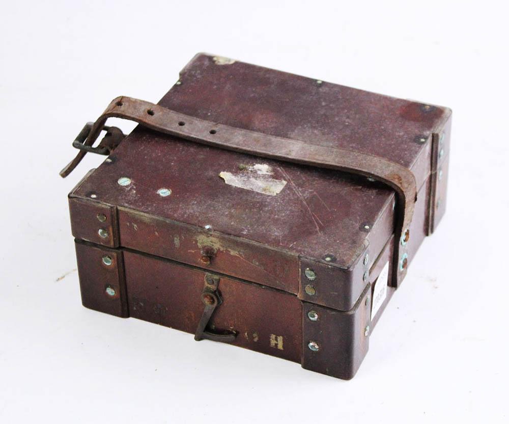 Cased Brass Pattern 1880 Azimuth Circle (1 of 4)