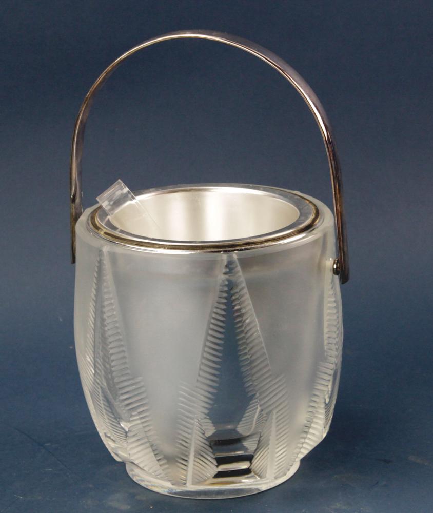 Lalique Frosted Leaf Ice Bucket with Sterling Handle (1 of 6)