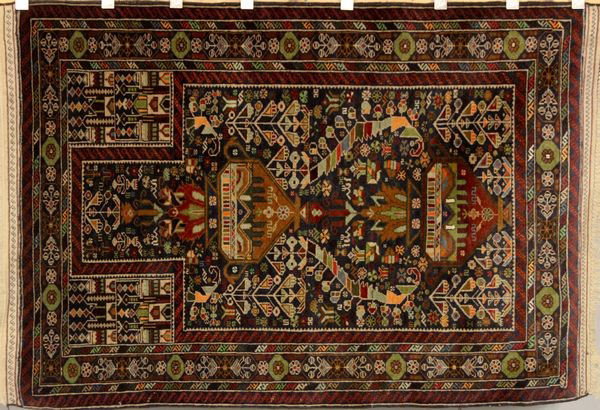 Nepalese Rug: Nepalese rug, 2' 8" x 9' 8".