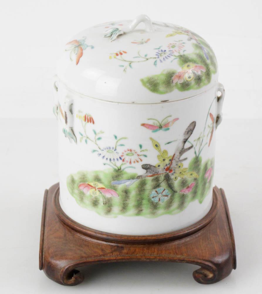 19thC Chinese Export Porcelain Jar (1 of 6)
