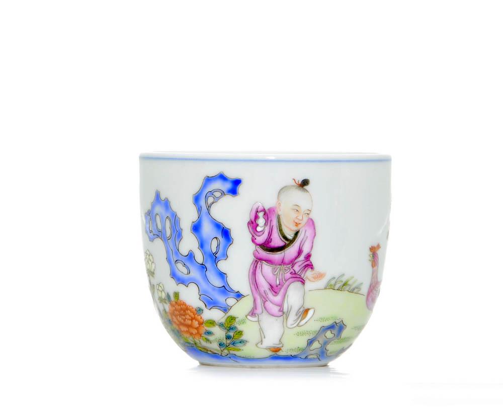 A Chinese Famille Rose Chicken Cup (1 of 5)