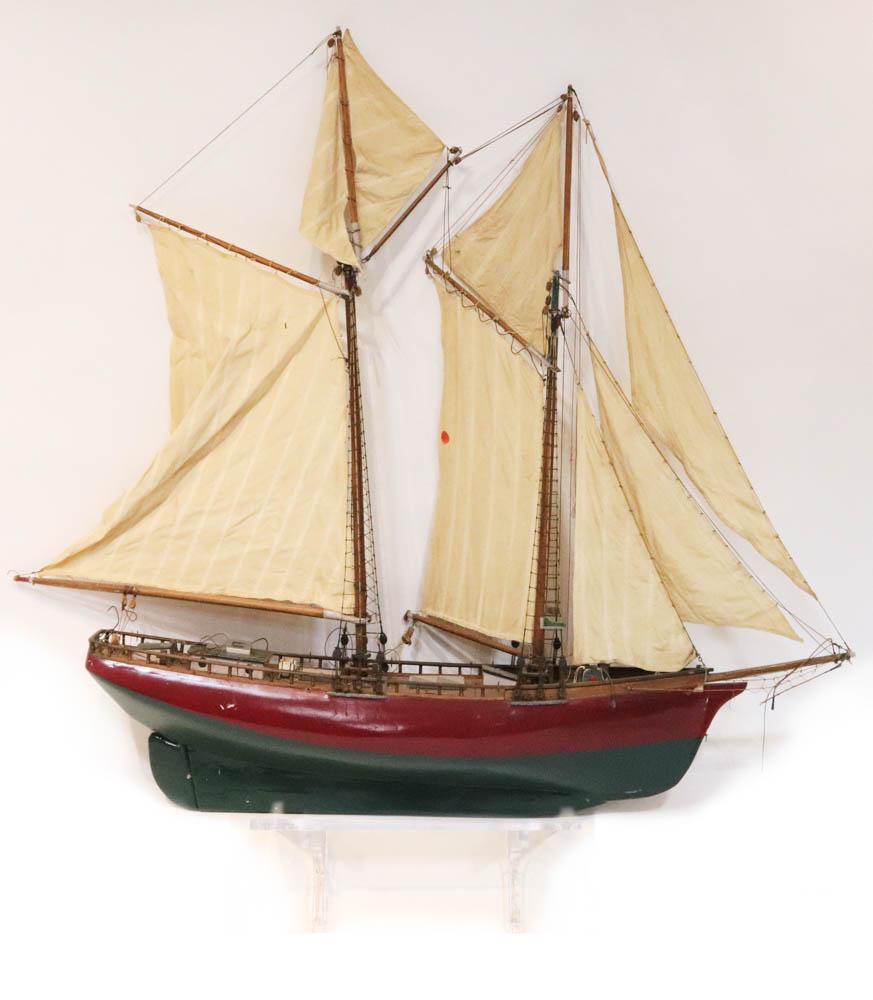 Early 20thC Schooner Pond Boat on Lucite Base (1 of 14)