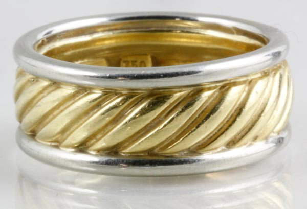 David Yurman 18K Yellow and White Gold Ring: David Yurman yellow and white gold ring, size 8 3/4, approximately 0.4 oz/8 DWT tw.