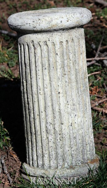 Small Ionic Column