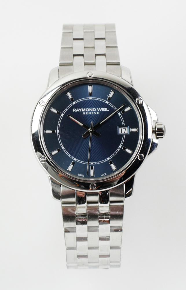 Raymond Weil Men's Navy Face Date Watch (1 of 10)