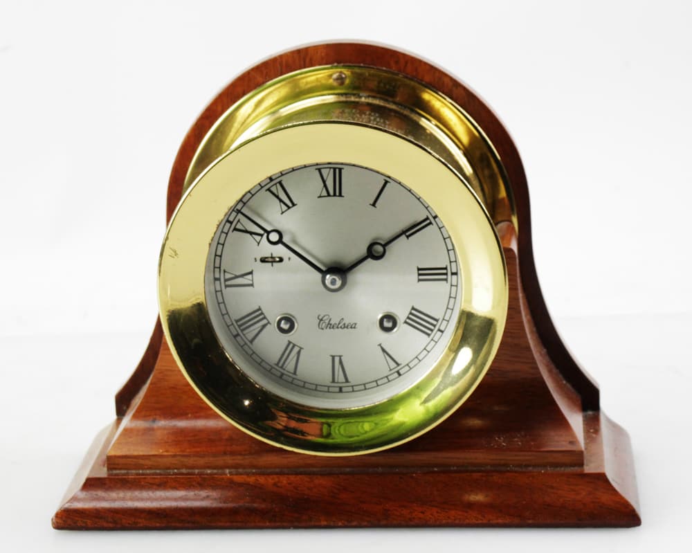 Chelsea Clock "Winchester", Mahogany Base (1 of 10)