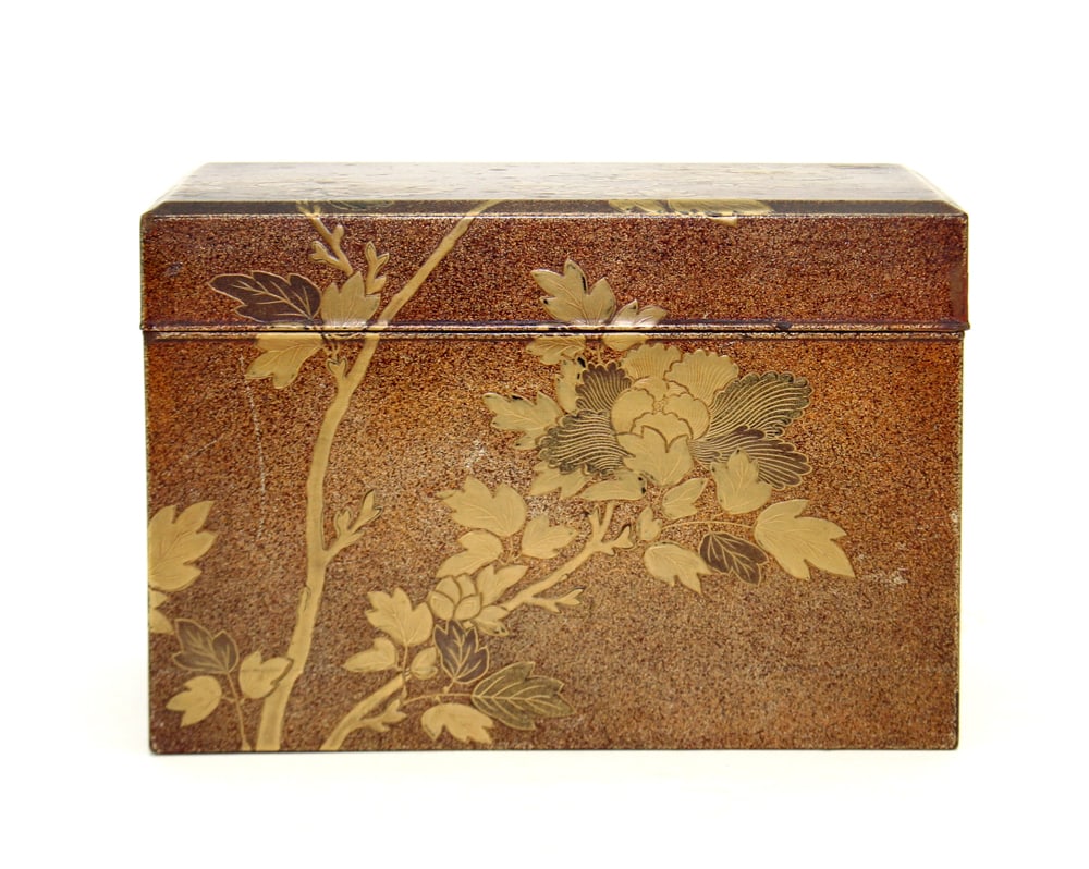A Fine Japanese Lacquer Box (1 of 3)