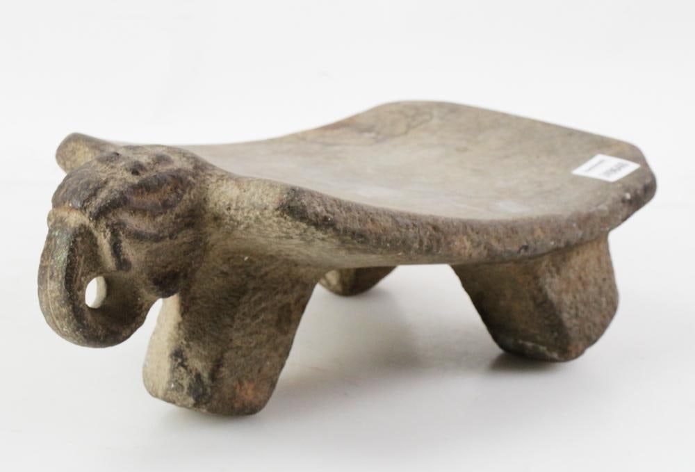 Pre-Columbian Grinding Stone Bird/Parrot Effigy (1 of 7)