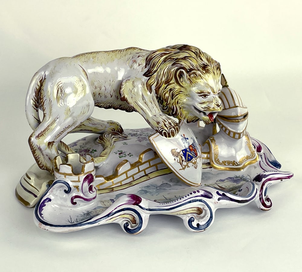 18thC French Majolica Inkwell (1 of 5)