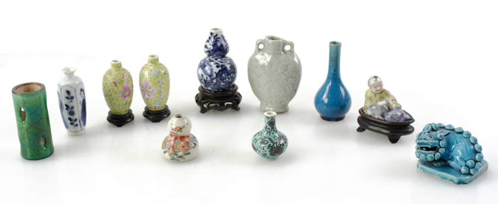 Group of Chinese Porcelain Items (1 of 15)