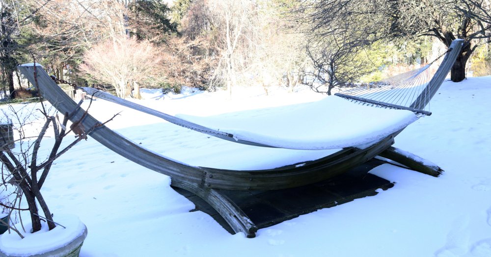 Outdoor Hammock: Outdoor hammock. Approximately 190" L. Good condition. Provenance: Wayside Estate, 118 McLain St., Bedford Corners, Mount Kisco, New York. PLEASE NOTE: Lot to be picked up from its current location in