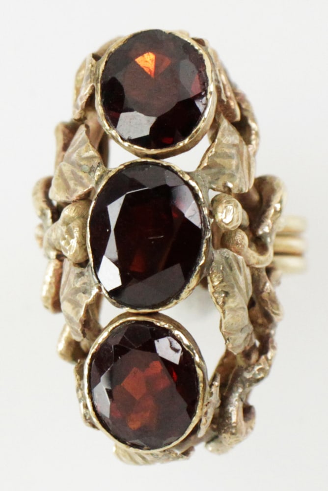Ladies' Garnet 14k Gold Cocktail Ring (1 of 8)