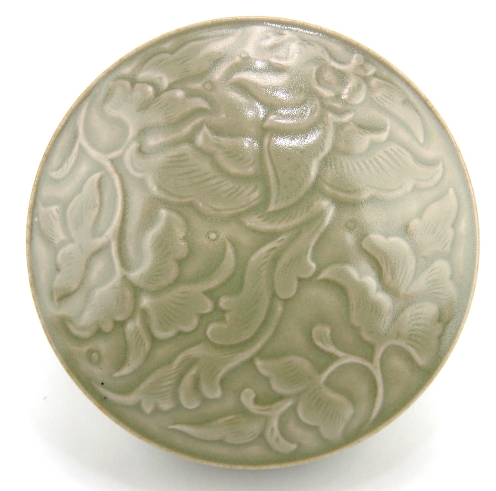 Chinese Celadon-glazed Longquan Carved Box (1 of 4)