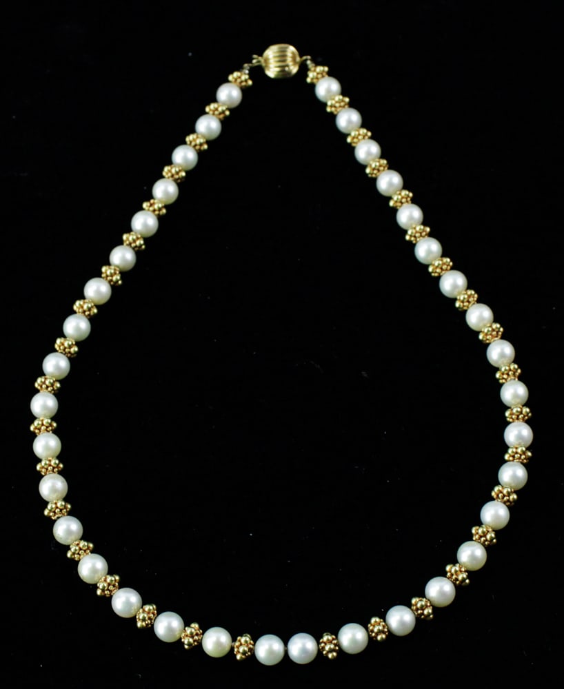 Ladies' Pearl Necklace with 18k Gold Rondels (1 of 6)