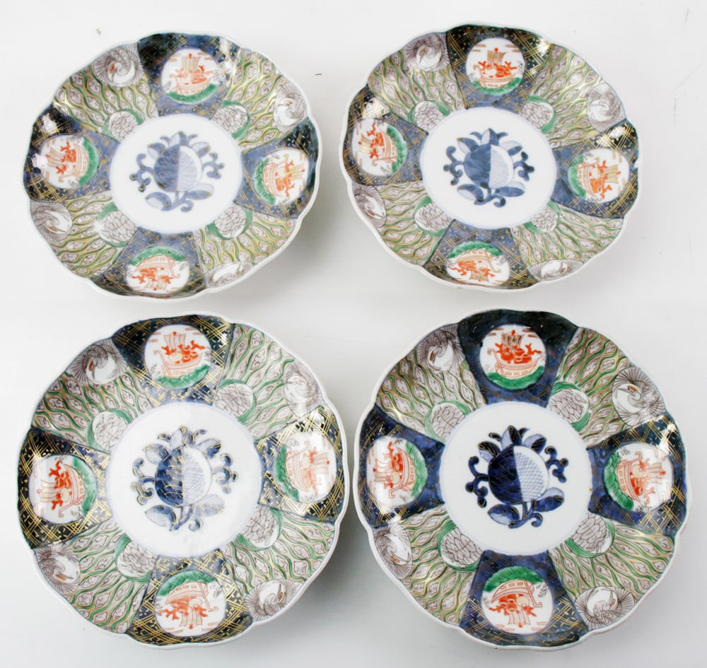 Group of Japanese Imari Dishes (1 of 9)