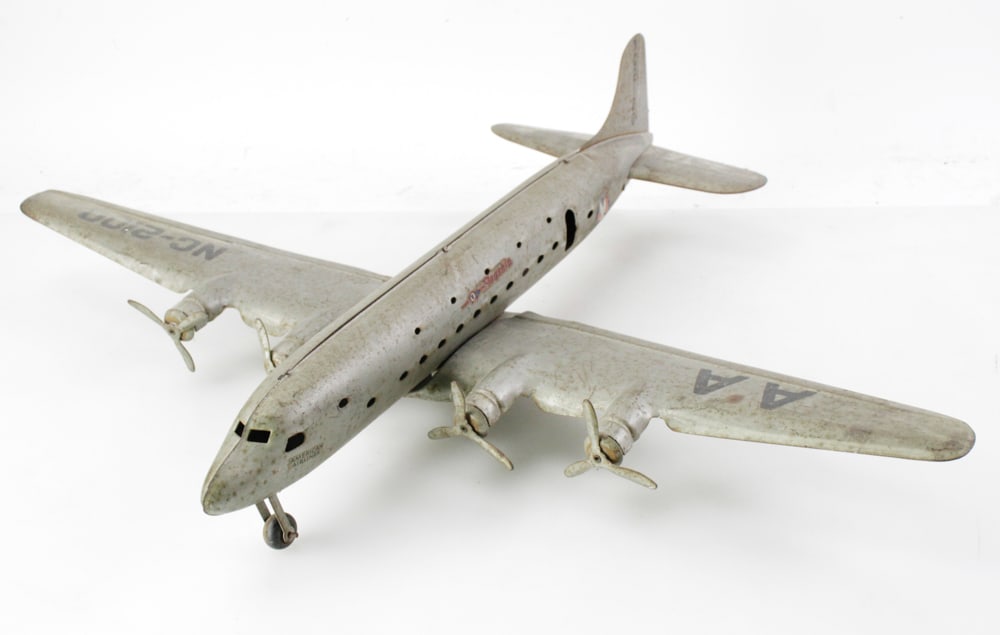 Vintage Marx American Airlines Plane NC-2100 (1 of 9)