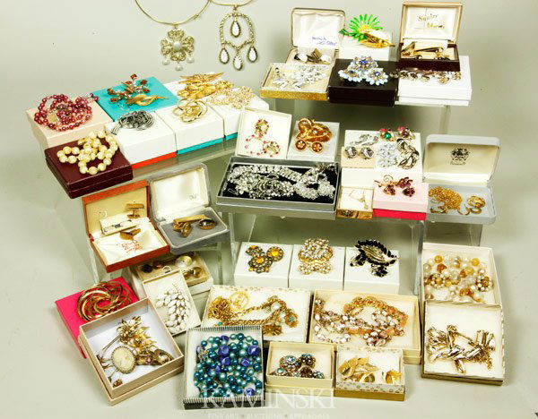 Lot of Costume Jewelry: Lot of costume jewelry, to include; earrings, brooches, bracelets, necklaces, cufflinks and tie clips, several suites of jewelry, some labeled Trifari, 14k gold filled, sterling, other makers include