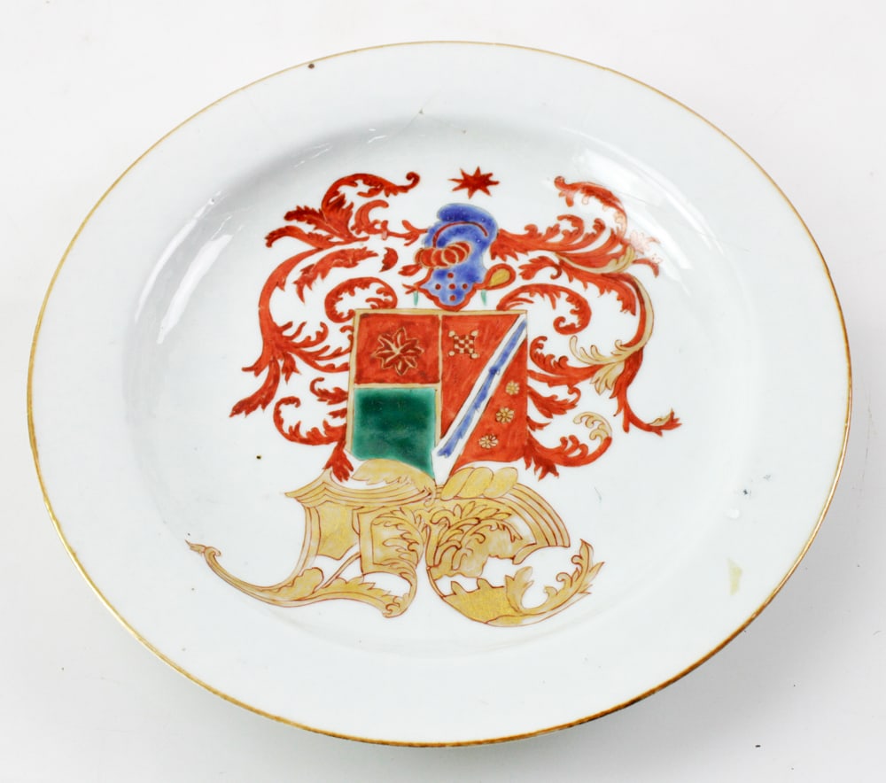 18thC Chinese Export Armorial Plate (1 of 8)