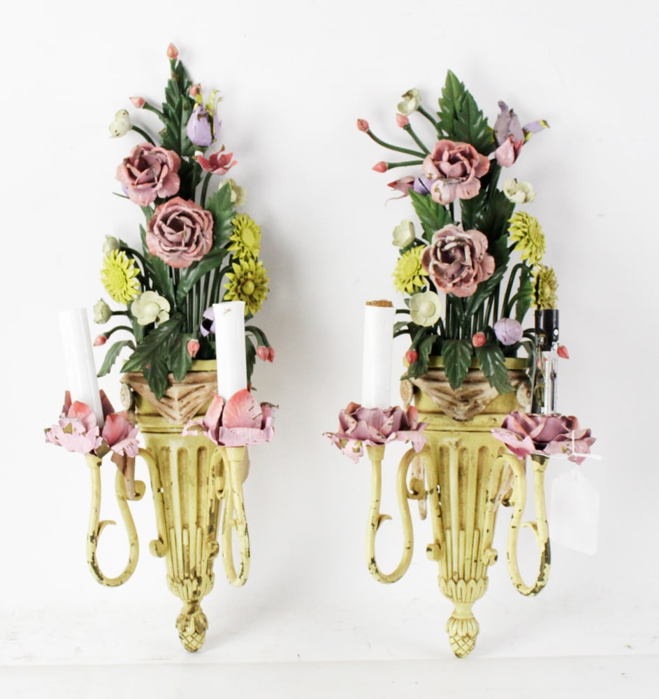 Pair of Venetian Painted Wall Sconces (1 of 9)