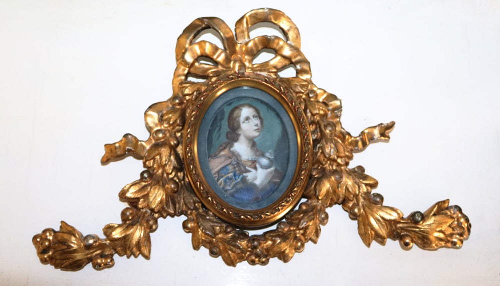 18th/19thC French Carved Crest with Portrait (1 of 6)