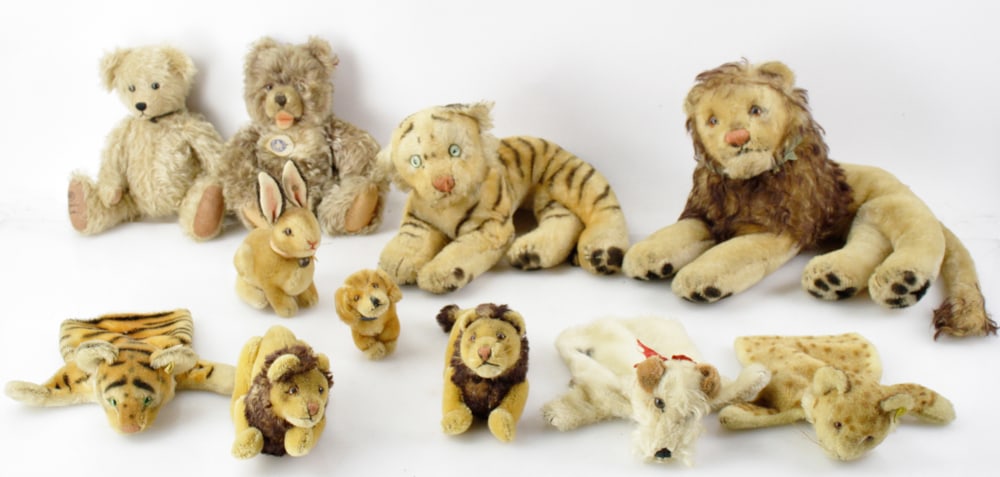 Group of Stuffed Animals, Steiff, Robin Rive (1 of 11)