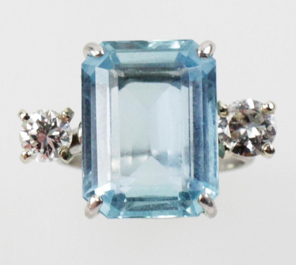 Platinum, Diamond and Aquamarine Ring (1 of 9)