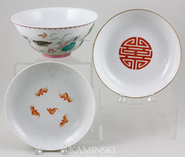 3 Chinese 19th/20th C. Famille Rose Items: Famille Rose Items, China, late 19th-early 20th century, including a plate decorated with bats and ruyi-shaped lingzhi, a bowl painted with lotus flowers and birds, and a plate with auspicious blossom