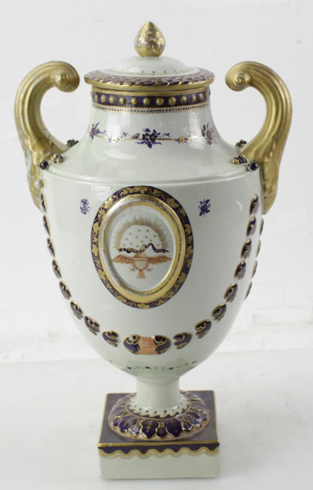 Chinese Export Covered Urn with Eagle Medallion (1 of 16)