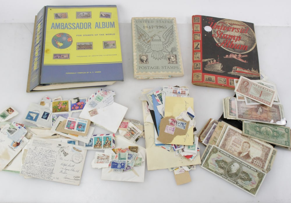 Large Collection of Paper Money, Stamps: Large collection of paper money and stamps with billfolds. Provenance: Ipswich, Massachusetts collection.