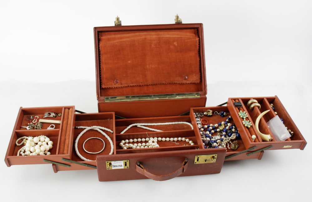 Vintage and Estate Costume Jewelry, Some Sterling (1 of 10)