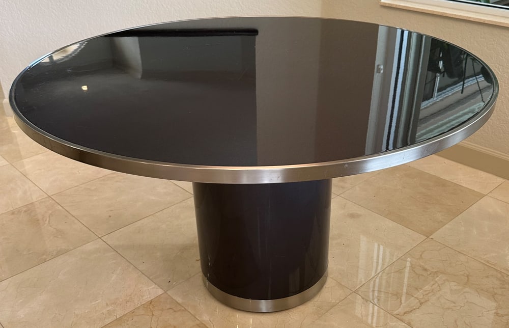 Round Dining Table: Round dining table, 30" H x 52" diameter.